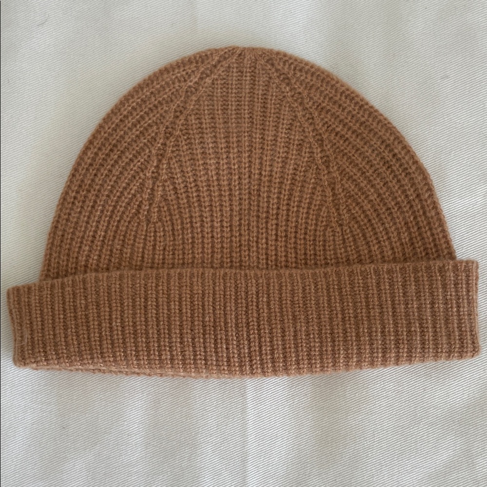 Tahari 100% Cashmere Ribbed Fold Cuff Beanie in Camel O/S